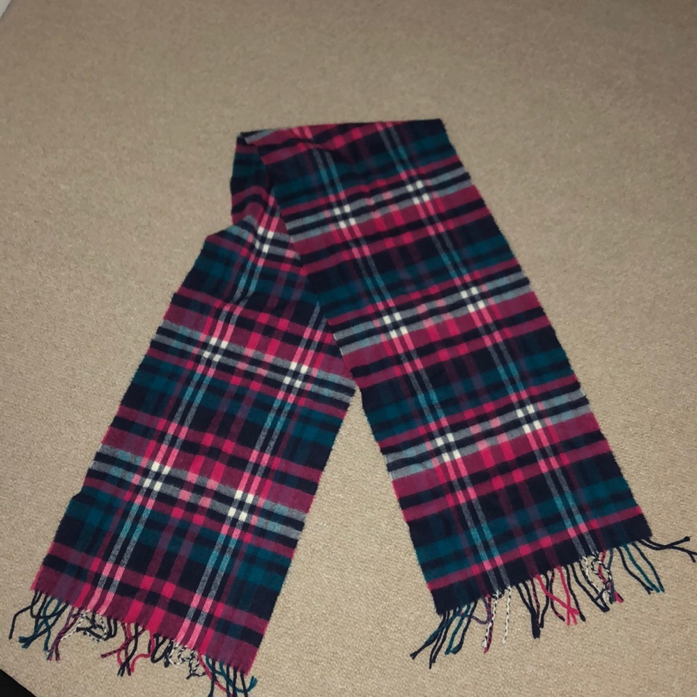 Off cashmere scarf!